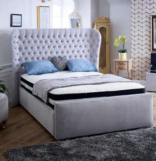 Pearl Chesterfield Bed