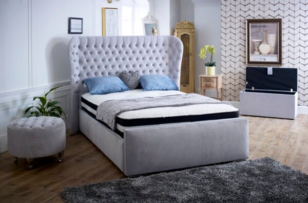 Pearl Chesterfield Bed