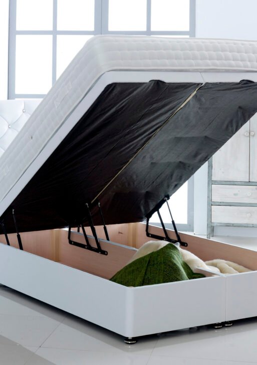 Pearl Chesterfield Bed